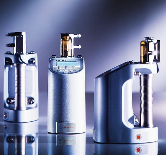 ��϶�����̼�����x